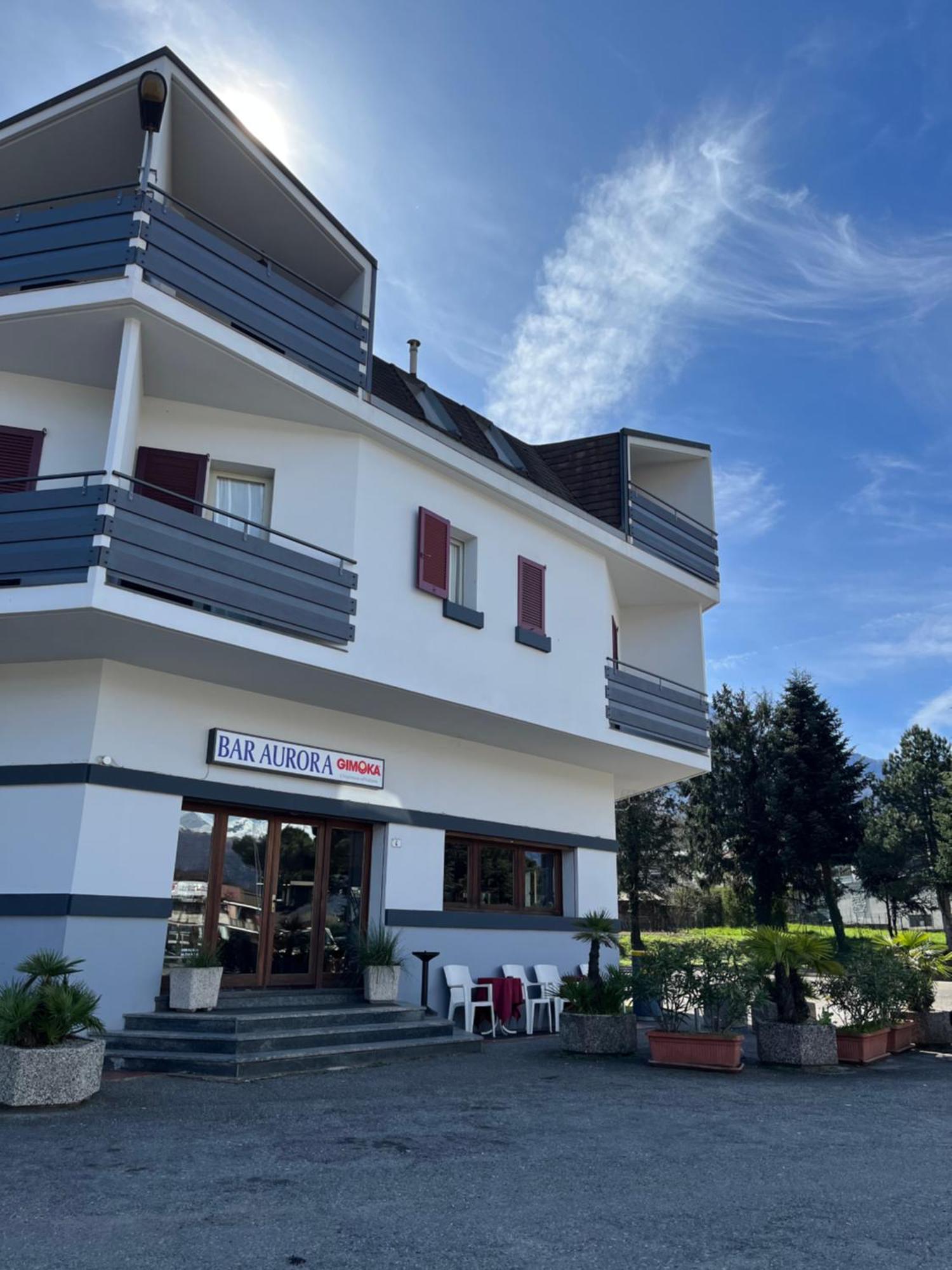 Hotel Aurora Colico Kültér fotó