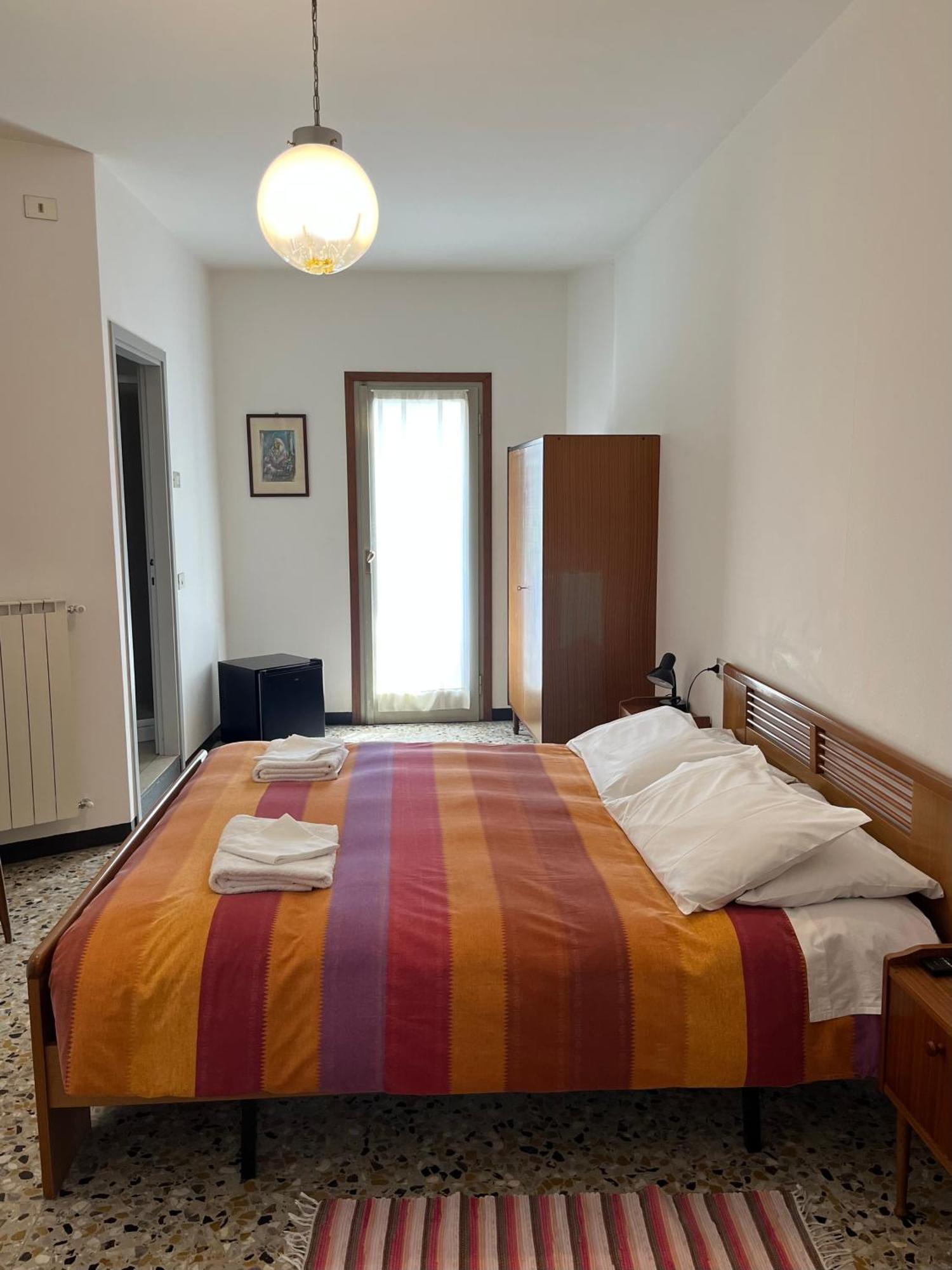 Hotel Aurora Colico Kültér fotó